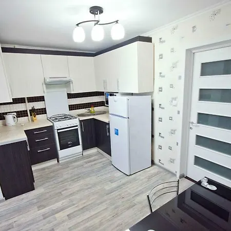 Black And White Apartment Chisinau